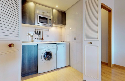 Cotos Appartement | 1 Bedroom apartment with Balcony (CHAMARTIN I)