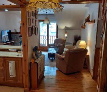 Rialp Appartement | Apartamento dúplex acogedor con piscina en Rialp