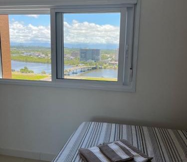 Torres Appartement | Apartamento de 2 suítes com vista para o mar