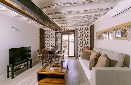 Adahuesca Appartement | Apartamento de Lujo Para 6 Personas