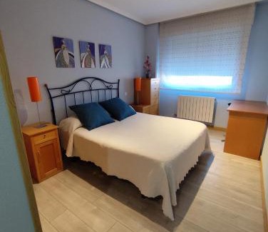 Burgos Appartement | apartamento de tres dormitorios con garaje y todos los servicios cerca