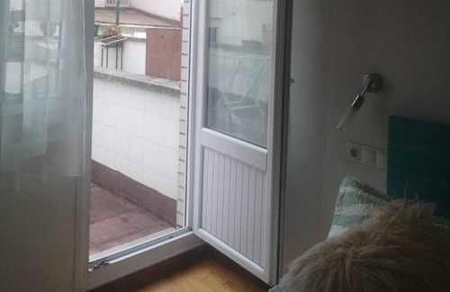 Distrito Oeste Appartement | Apartamento en Gijón con Terraza a 800 Metros de Playa del Arbeyal