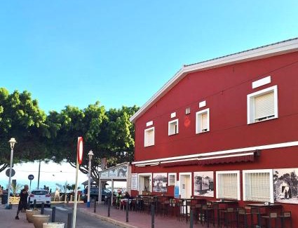 Playas del Palo Appartement | Apartamento en primera línea de playa El Palo
