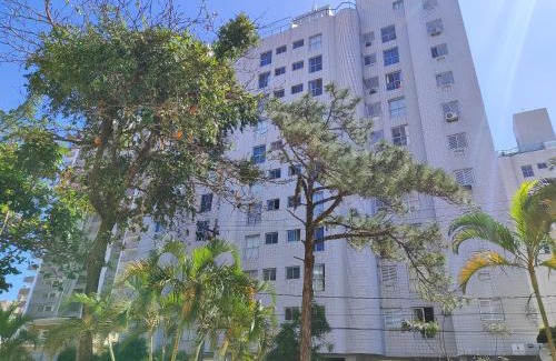 Jardim Centenario Appartement | Apartamento Guarujá Enseada com piscina e 1 quarto