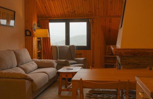 Alcala de la Selva Appartement | Apartamento montaña con piscina y zona deportiva.