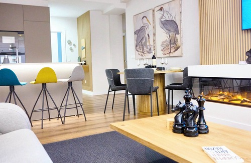 Indautxu Appartement | APARTAMENTO NUEVO, LUJOSO, CENTRO DE BILBAO.