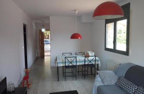 La Puebla de Castro Appartement | Apartamento Paola. Prepirineo. Senderismo, relax.