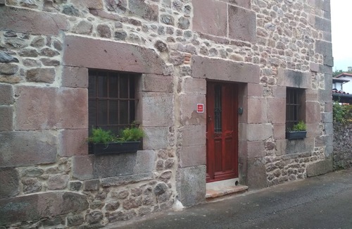 Carrejo Appartement | Apartamento Para Tres en Casona de un Pueblo Típico con Encanto