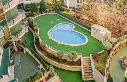 Ripollet Appartement | Apartamento&piscina cerca de Barcelona