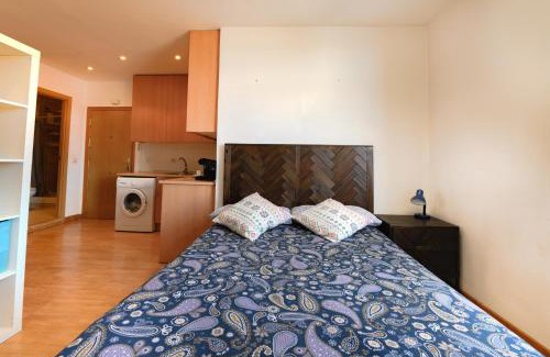 Adelfas Appartement | Apartamento4estaciones