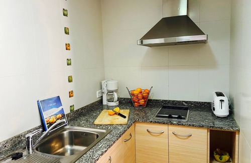 Santa Margarida Appartement | APARTAMENTOS AQUARIUM (33) AGRÉABLE ET COMPLÈTEMENT RÉNOVÉ, VUE SUR LA MER.