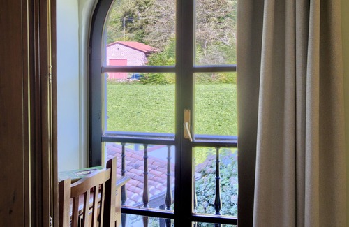 Ucieda de Abajo Appartement | Appartement-Salle de bain-Vue sur Jardin-dos