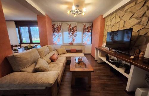 Arbancon Appartement | Apartamentos Fuentevieja