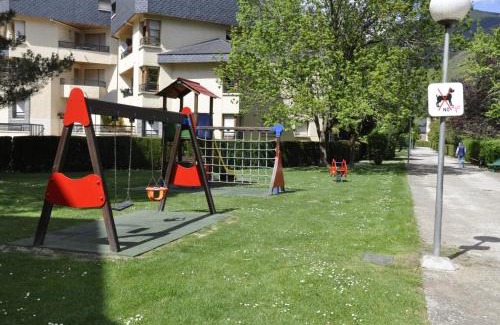 Biescas Appartement | Apartamentos Los Pirineos - Atencion personal