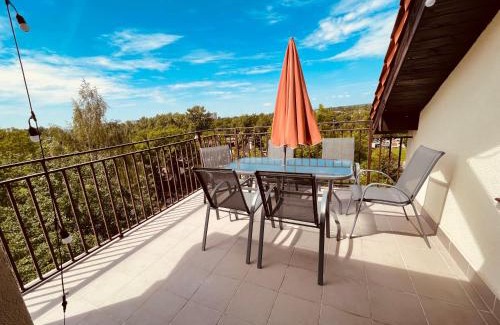 Brynow Appartement | Apartamenty KTW PENTHOUSE z TARASEM