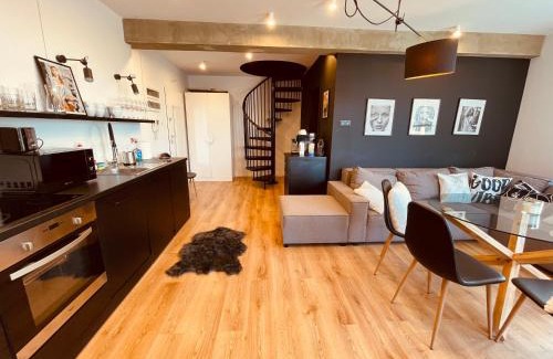 Brynow Appartement | Apartamenty KTW PENTHOUSE z TARASEM