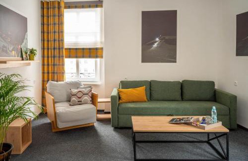 Kalisz Appartement | Apartamenty na Starówce - 3 piętro z widokiem na Ratusz, Rynek Główny i Centrum