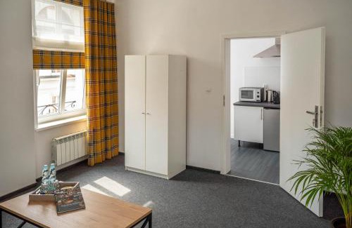 Kalisz Appartement | Apartamenty na Starówce - 3 piętro z widokiem na Ratusz, Rynek Główny i Centrum