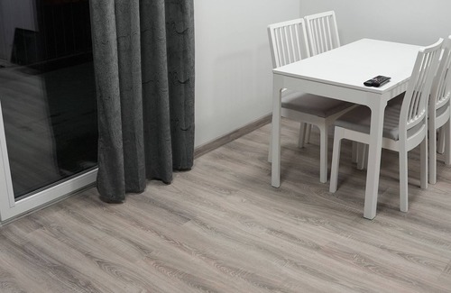 Insko Appartement | Apartamenty na wzgórzu z dużym tarasem i pięknym widokiem na jezioro