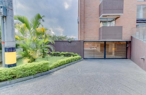 Patio Bonito Appartement | ApartaSuite Medellin Poblado 1 to 6 persons