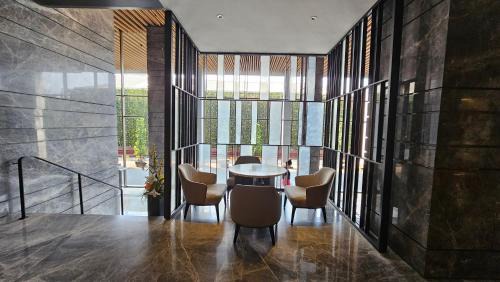 Pinang Appartement | Apartement Springwood By LiviRooms Tangerang
