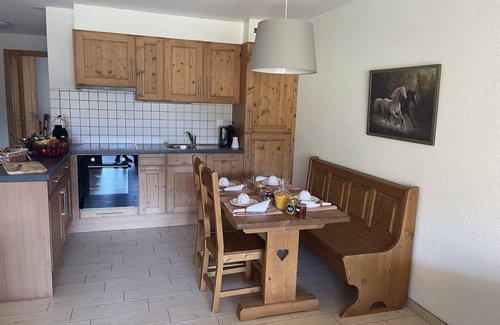 Val d'Illiez Appartement | Apartement tranquille 2.5 pièces avec vue sur les montagnes