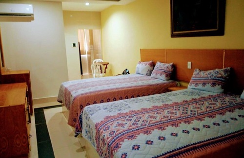 Reparto Aguedita Hôtel | Apartamento Hotel La Casona Dorada 1