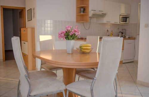 Mirce Appartement | Aparthotel Marina Gromela