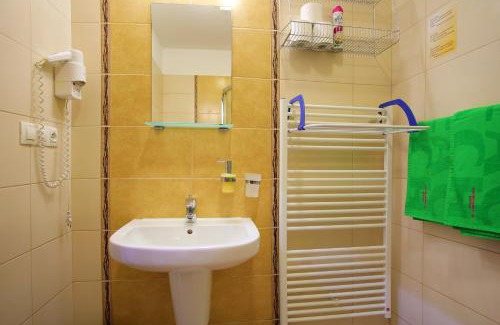 Besenova Appartement | Apartmán Štúdio Lux s terasou Harmony v Thermal Parku Bešeňová s výhľadom na bazény