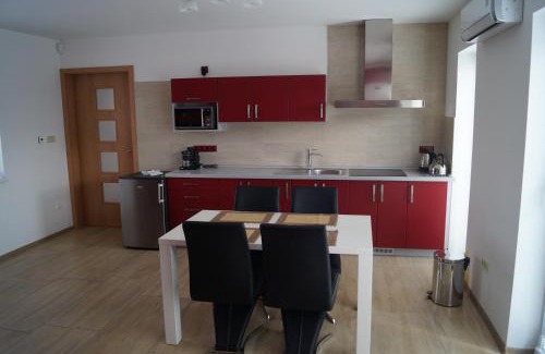 Luzice Appartement | Apartmán Lužičan