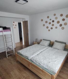 Poprad Appartement | Apartmán Na Kvetnej - vlastná záhrada, parkovanie