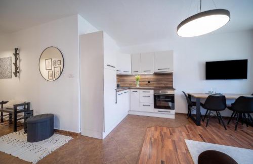 Hluboka nad Vltavou Appartement | Apartmán U řeky