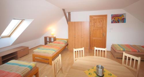 Misov Appartement | Apartmán V sadu