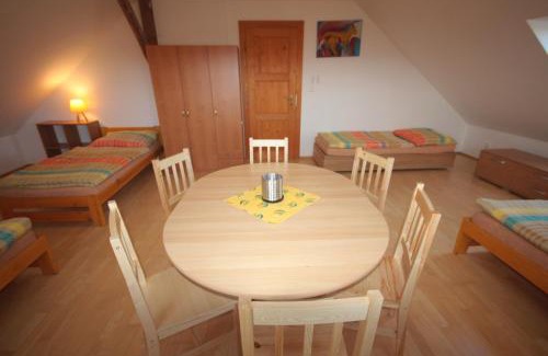 Misov Appartement | Apartmán V sadu