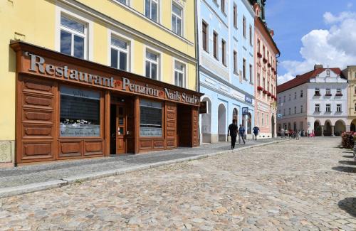 Jindrichuv Hradec Appartement | Apartmány Na Náměstí 85