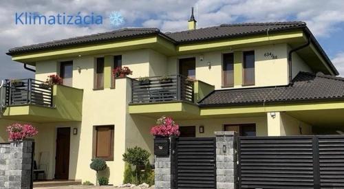 Podhajska Maison | Apartmány ZELENÝ DOM
