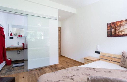Schonbach Appartement | Apartment in Neukirchen am Gro venediger with Balcony