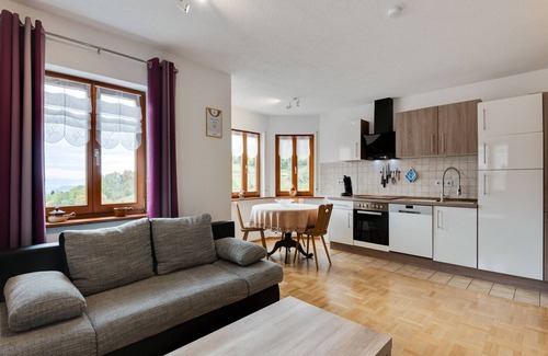 Raich Appartement | Appartement à la lisière de la forêt