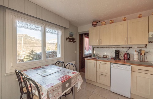 Notre-Dame-de-Bellecombe Appartement | Appartement "Les Rocailles" avec vue sur les montagnes, terrasse privée et Wi-Fi