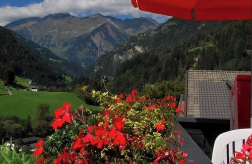 San Leonardo in Passiria Appartement | Appartement "Résidence Pichler 7" avec vue sur les montagnes, terrasse et Wi-Fi