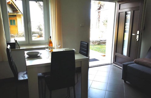 Miren-Kostanjevica Appartement | Apartma MIMI