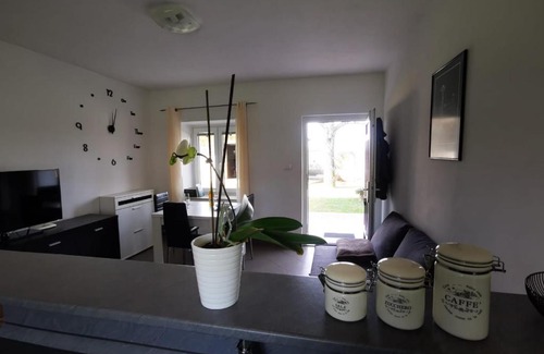 Miren-Kostanjevica Appartement | Apartma MIMI