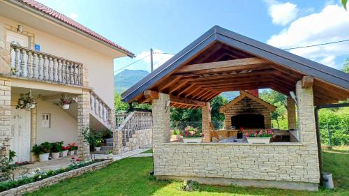 Municipality of Gracac Appartement | Apartman Šimić