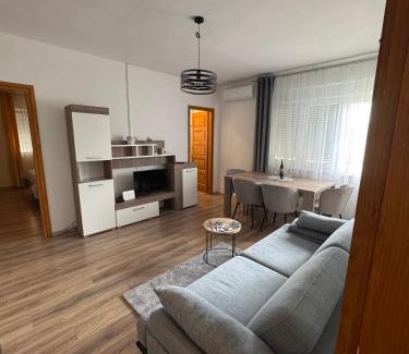 Perusic Appartement | Apartman Ane