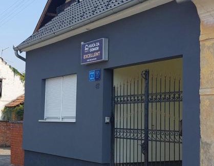 Zupanja Appartement | Apartman EXCELLENT - Kuća za odmor u Županji -natkriveno parkirno mjesto