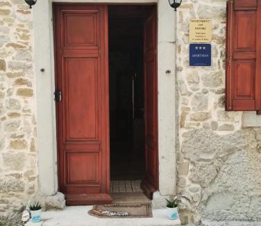 Gracisce Appartement | Apartman Poli Luce