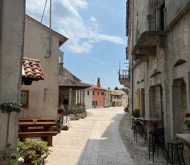 Gracisce Appartement | Apartman Poli Luce