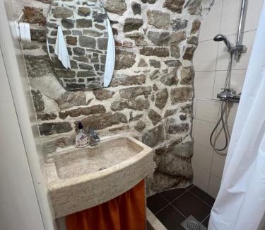 Gracisce Appartement | Apartman Poli Luce