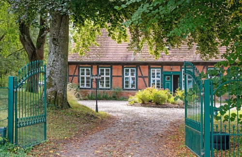 Wardow Appartement | Apartment 'Lemon Attic' with Shared Terrace, Shared Garden and Wi-Fi