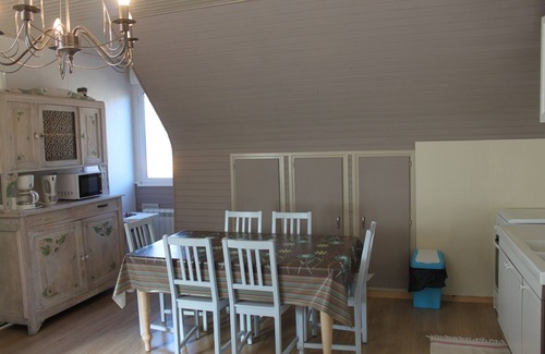 Besse-en-Chandesse Appartement | Appartement gîte *** à Besse, tout confort. Rando, pêche, ski...